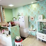 別荘 Cor Iesu House, Arts Quarter,